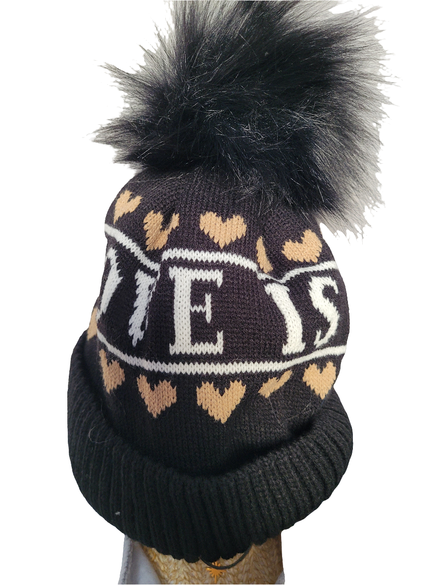 Bonnets pompoms love