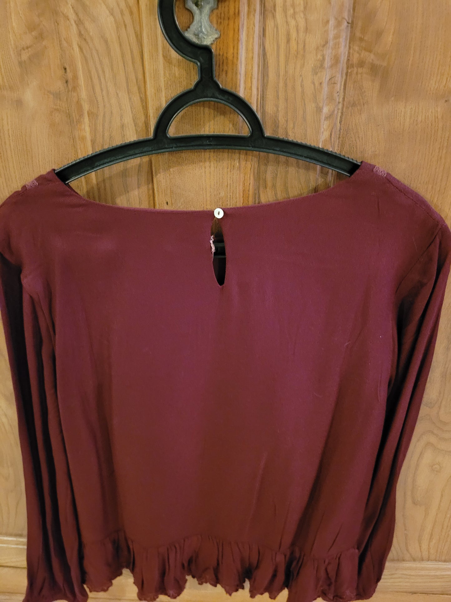 Blouse brodée bordeaux Taille 42