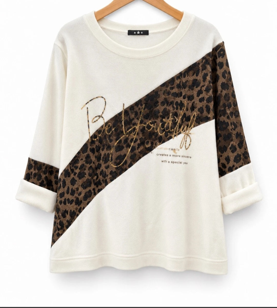 Haut col rond a motif léopard Be Yourself