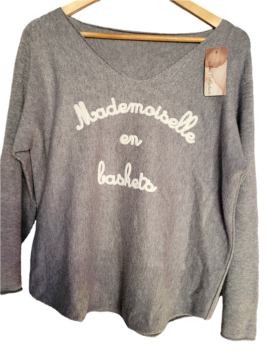 Pull fin gris mademoiselle en baskets